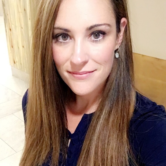 Meet your Posher, Kelly - Picture 1 of 2